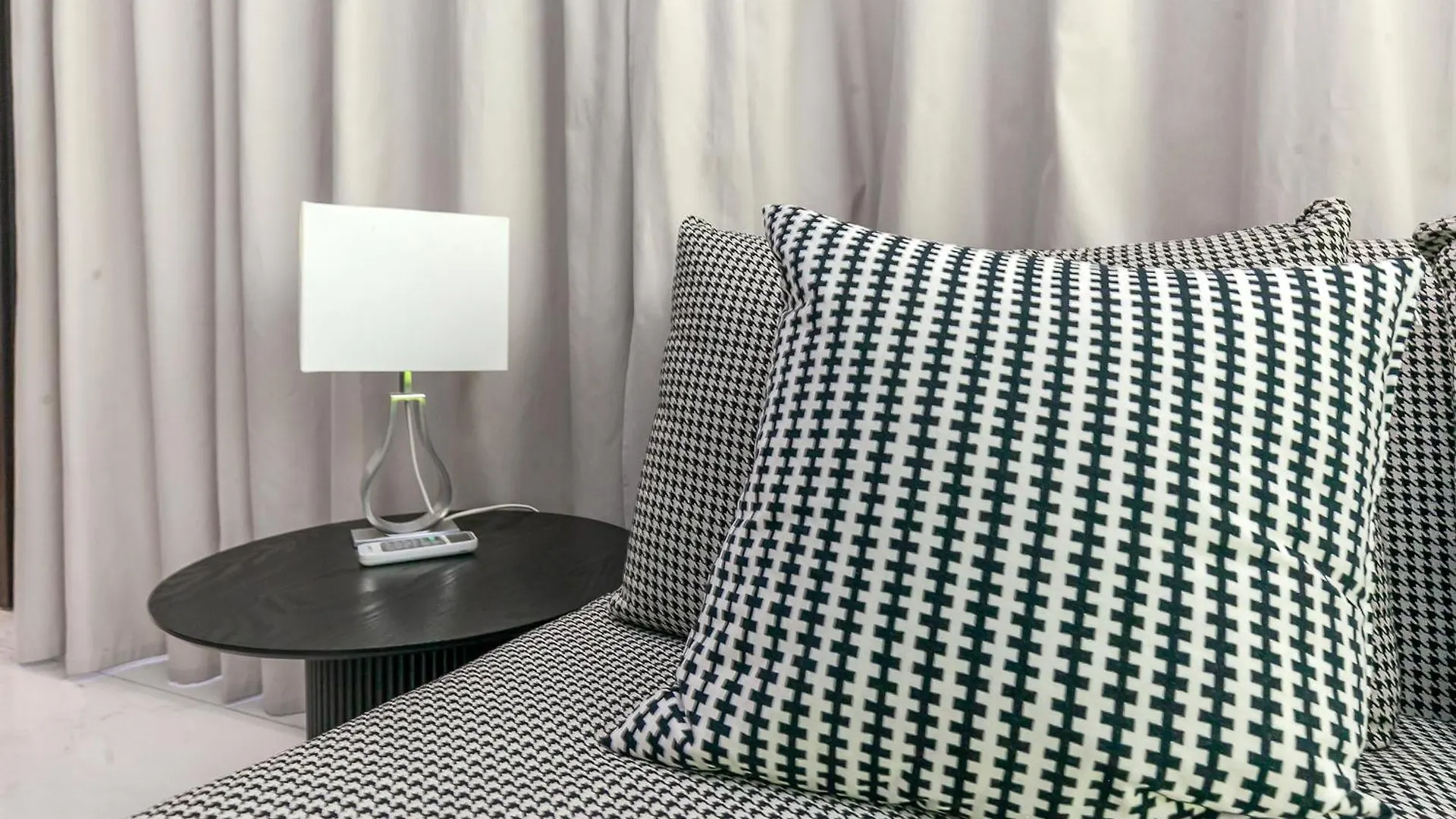 San Babila Prestige Suite - A Few Steps From Duomo Milan