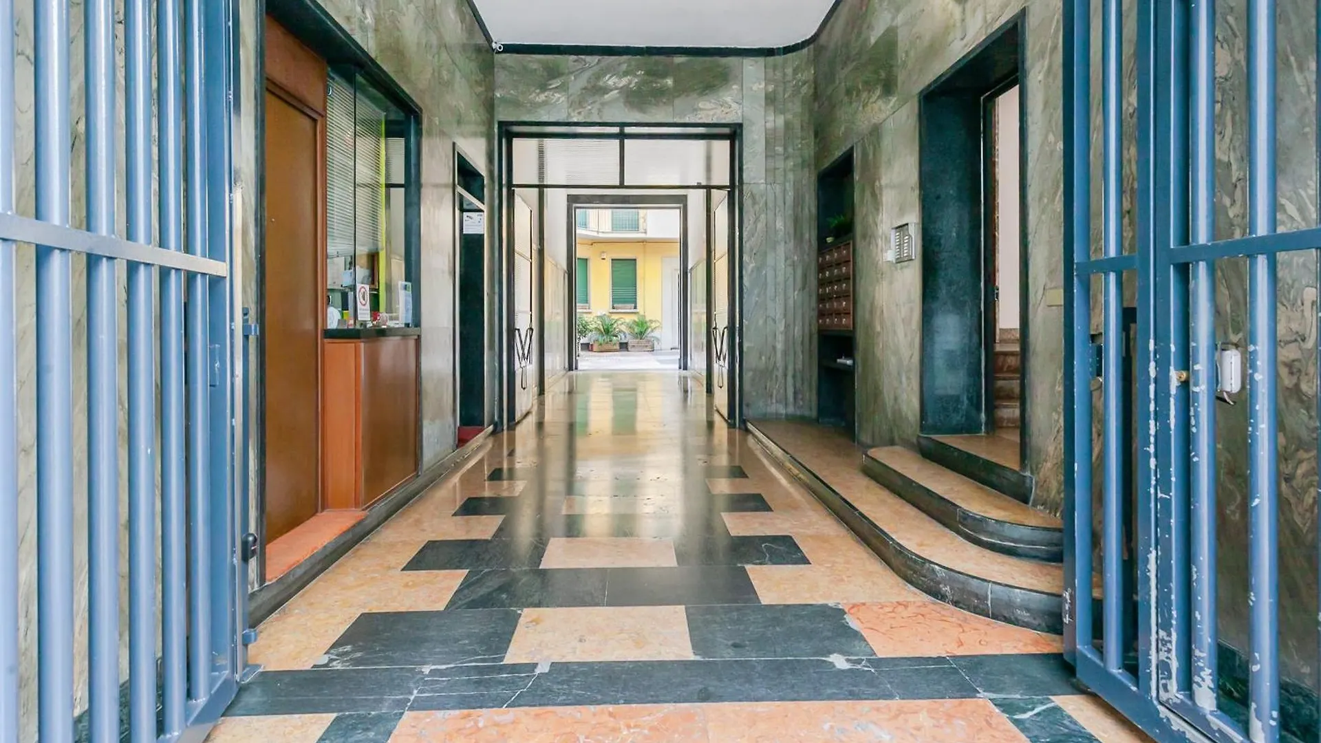 San Babila Prestige Suite - A Few Steps From Duomo Milan