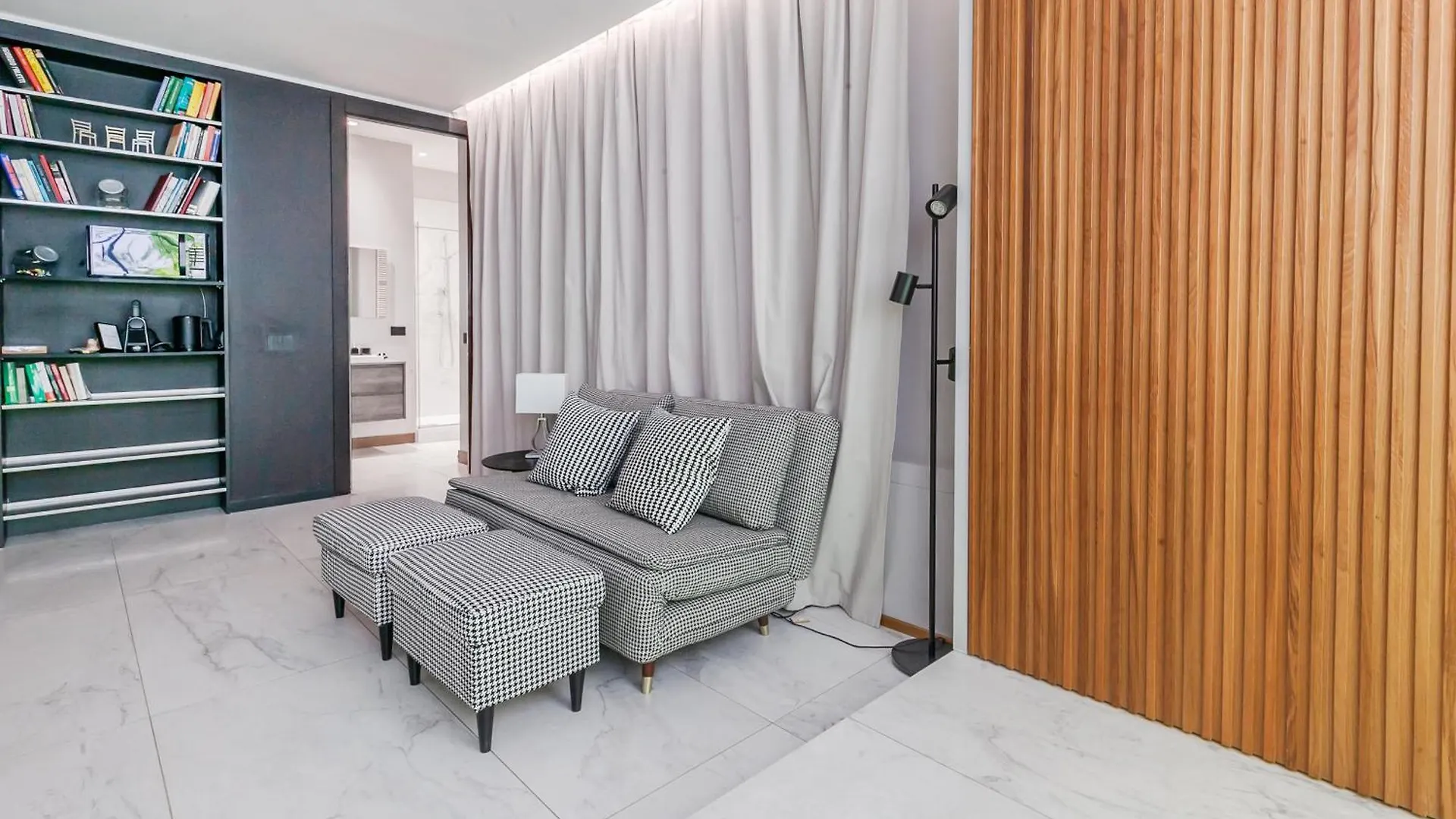 San Babila Prestige Suite - A Few Steps From Duomo Milan Apartment