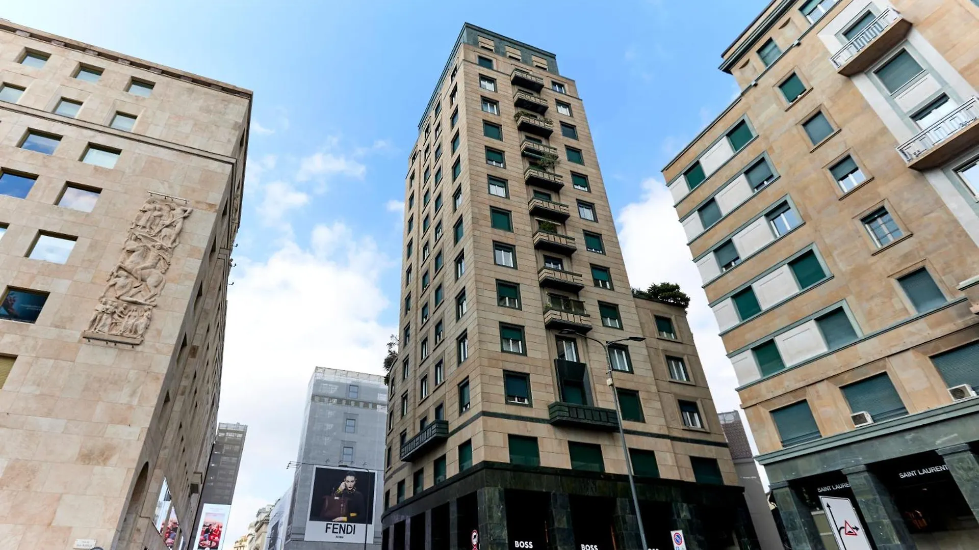 San Babila Prestige Suite - A Few Steps From Duomo Milan 0*,  Italy